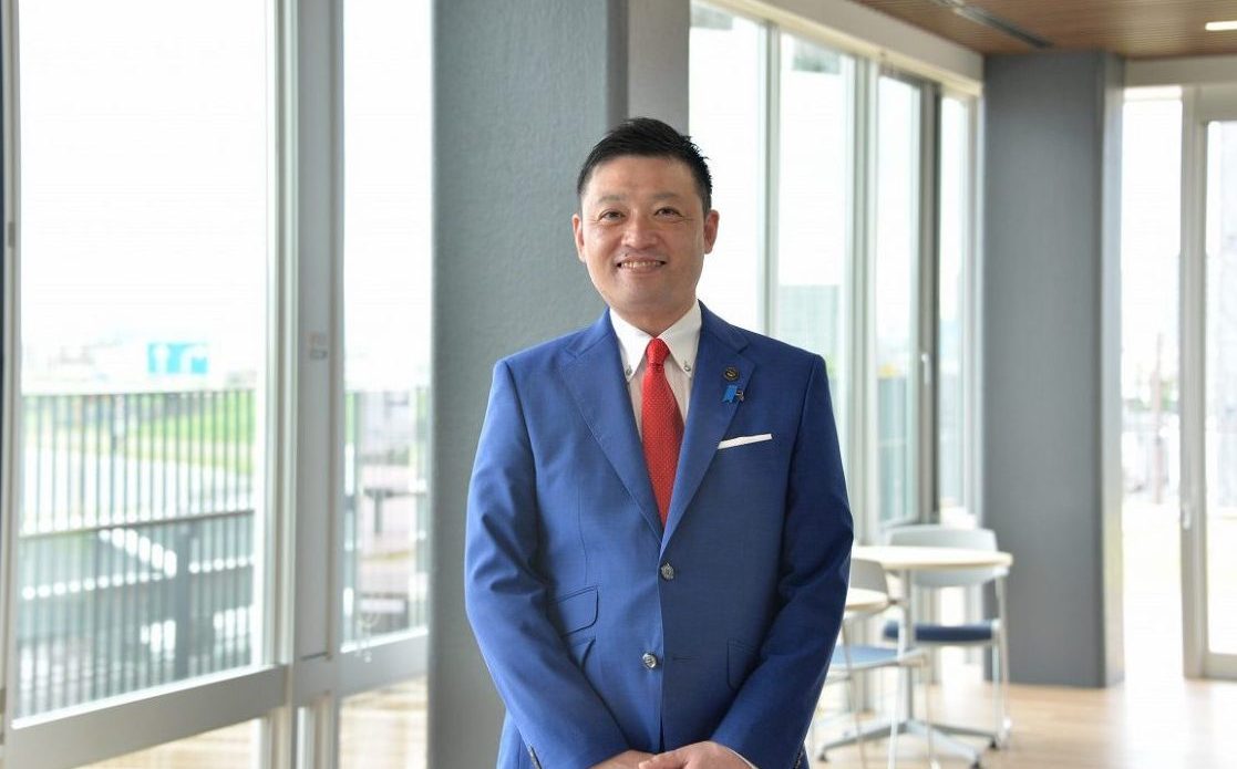 大阪府柏原市市長 冨宅正浩